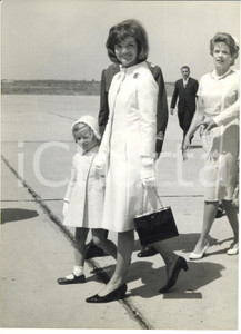 1962 ROMA Jacqueline KENNEDY in vacanza con la figlia Caroline *Foto 13x18 cm