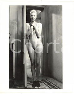 1988 CINEMA "Ladri di saponette" - Heidi KOMAREK in body durante le riprese (3)