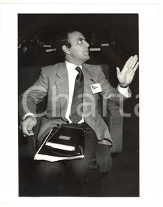 1990 ca ASSOLOMBARDA Ritratto del giornalista Bruno VESPA (3) *Foto 20x25 cm