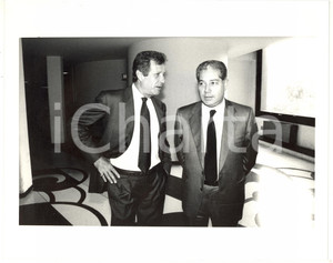 1989 MILANO Tomaso STAITI discute con Domenico MENNITTI *Foto 25x20 cm