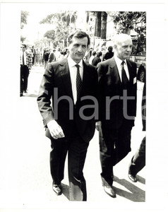 1985 ca CANNES (?) Ritratto del ministro François LEOTARD - Foto 20x25 cm