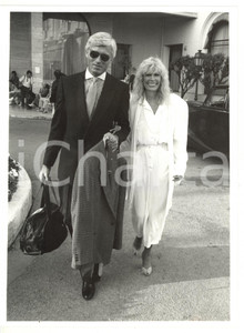 1990 ca CINEMA Loretta SWIT con il marito Dennis HOLAHAN all'arrivo *Foto
