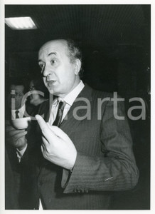1985 MILANO Congresso DC - Ciriaco DE MITA rilascia dichiarazioni ai giornalisti