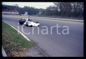 Fotografia d'epoca originale 35mm vintage slide* 1975ca FORMULA 1 - Monoposto durante un Gran Premio (10) 1