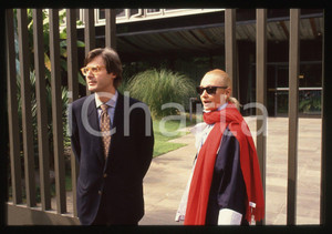 Fotografia d epoca originale 35mm vintage slide 1990ca ROMA Raffaella CARRA  con Vittorio SGARBI 2 1