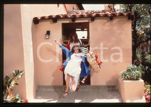 Fotografia d epoca originale 35mm vintage slide 1990 MADHOUSE  Kirstie ALLEY in una scena del film 1