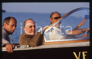 Fotografia d epoca originale 35mm vintage slide 1983 Festival VENEZIA  Ingmar BERGMAN in motoscafo 1