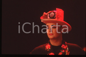 Fotografia d epoca originale 35mm vintage slide 1987 FIRENZE Boy GEORGE durante un concerto del tour SOLD 23 1