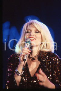 35mm vintage slide* 1988 RAI 2 Amanda LEAR nel programma Tv IMPROVVISANDO (18)