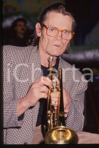 35mm vintage slide* 1988 ROMA (?) Chet BAKER ritratto durante un concerto