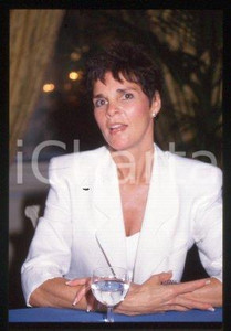 Ali MacGRAW - CERNOBBIO L'attrice a Villa d'Este 1988 * 35 mm vintage slide 2