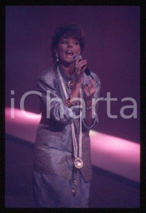SANDRA Ann LAUER - ITALY Pop singer on a stage 1986 * 35 mm vintage slide 77