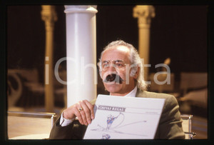 35mm vintage slide* 1985ca COSTUME Alberto FREMURA mostra fumetto CHIVAS REGAL 3