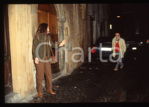 35mm vintage slide* 1990ca ROMA Carlo DELLE PIANE paparazzato (1) 35mm vintage slide* 1990ca ROMA Carlo DELLE PIANE paparazzato (1)
