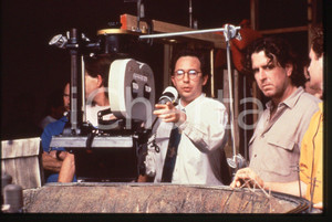 35mm vintage slide* 1991 THE ADDAMS FAMILY Barry SONNENFELD Il regista sul set