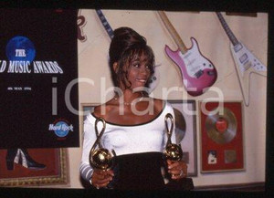 Whitney HOUSTON WORLD MUSIC AWARDS American singer 1994 ca* 35mm vintage slide 4
