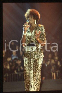 Whitney HOUSTON - LOS ANGELES American singer 1987 ca * 35 mm vintage slide 38