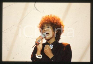Whitney HOUSTON - SANREMO American singer & actress 1987 * 35mm vintage slide 64