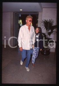 John TAYLOR - ITALY Bass guitarist & daughter 2000 ca * 35 mm vintage slide 17