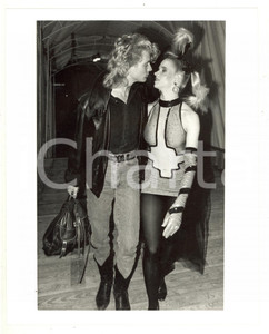 Fotografia d epoca originale 1985 ca COSTUME Sara CARLSON e Christopher prima di uno spettacolo 3 Foto 1
