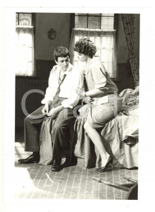 Fotografia d epoca originale 1985 RAI Un cappello pieno di pioggia  Emilio BONUCCI Pamela VILLORESI 1 1