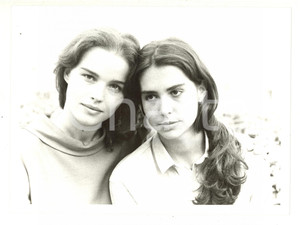 1985 ca COSTUME - Ritratto di Francesca COMENCINI e Giulia BOSCHI *Foto 24x18 cm