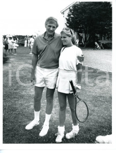 1988 CINEMA Alan ALDA e Catherine OXENBERG dopo torneo di tennis *Foto 18x24 cm