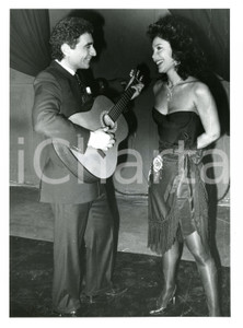 1985 ca IL CAPPELLO SULLE VENTITRÉ Laura TROSCHER con Federico MONTI ARDUINI