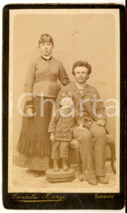 1890 ca BERGAMO Ritratto di famiglia con bambino - Foto CAVALIE'-TERZI CDV
