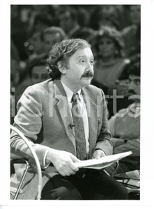 1985 ca RAI - BLITZ Ritratto di Gianni MINÀ (5) *Foto VINTAGE 18x24 cm
