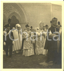 1951 ASSISI Card. Ildefonso SCHUSTER esce dalla Basilica di San Francesco - Foto