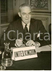 1949 PARIS - OEEC Portrait of Sir Stafford CRIPPS during a meeting - Foto 15x20