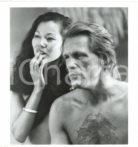 1989 CINEMA "Farewell to the King" Marilyn TOKUDA Nick NOLTE *Foto 20x21 cm