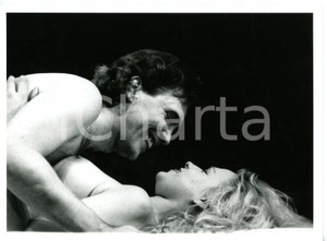 1990 ca TEATRO ITALIA "Oh! Calcutta!" - Attori nudi sul palco (1) ^Foto 24x18 cm Fotografia di agenzia. CONDIZIONI: GFORMATO: 24x18 cm    originale e autentica 1