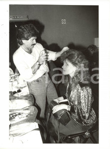 1985 ca COSTUME - Simona MARCHINI con il parrucchiere Rolando ELISEI (2) *Foto