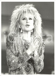 1986 FESTIVAL DI SANREMO - Ritratto di Loretta GOGGI sul palco dell'Ariston (2)
