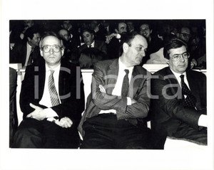 1985 ca ITALIA POLITICA - PSDI Ministro Franco NICOLAZZI in platea a un convegno