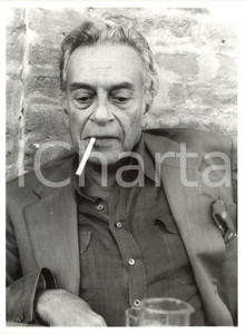1980 ca ITALIA COSTUME - Ritratto di Renato GUTTUSO con una sigaretta (2) Foto
