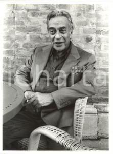 1980 ca ITALIA COSTUME Renato GUTTUSO fuma una sigaretta - Ritratto - Foto