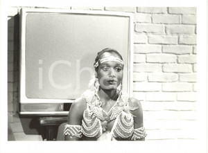 1985 RAI DUE "Il Tastomatto" - Ritratto di Amii STEWART in abiti di scena *Foto