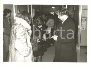 Fotografia d epoca originale 1983 TELEGATTI  Pierfrancesco VILLAGGIO con BERNETTI e DE MARINIS 2 1