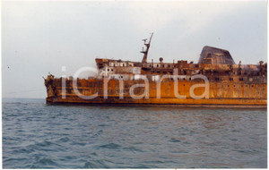 1991 LIVORNO Disastro del MOBY PRINCE - Relitto del traghetto dopo incendio (2)