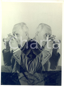 Fotografia d epoca originale 1960 ca MILANO Giornalista Giancarlo GIANNINI fotografo  Fotomontaggio 18x24 cm 1