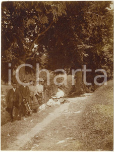 Fotografia d epoca originale 1920 ca MONTE GENEROSO Gruppo di escursionisti alla partenza  Foto 8x11 cm 1