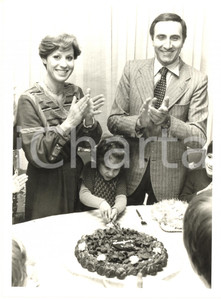 1975 ca (1985) COSTUME Pippo BAUDO e Angela LIPPI al compleanno della figlia (1)