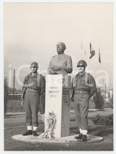 Fotografia d epoca originale 1965 BERGAMO Inaugurazione monumento al generale Umberto Utili  Foto 13x18 1