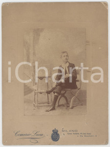 Fotografia d epoca originale 1910 ca MILANO Ragazzo in divisa da collegiale  Foto Luca COMERIO 17x24 cm 1
