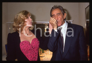 Fotografia d'epoca originale 35mm vintage slide* 1985ca MILANO Kim NOVAK con Walter CHIARI (4) 1