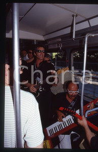 35mm vintage slide* 1998 MILANO Claudio BAGLIONI Concerto su tram ATM  (5)