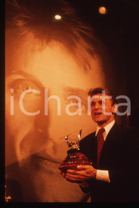 35mm vintage slide* 1993 MILANO Mikhail BARYSHNIKOV premiato al PICCOLO TEATRO 2